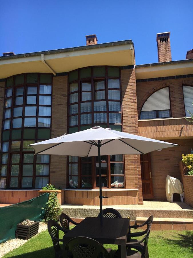 Chalet En Laredo Cerca De La Playa. Βίλα Εξωτερικό φωτογραφία